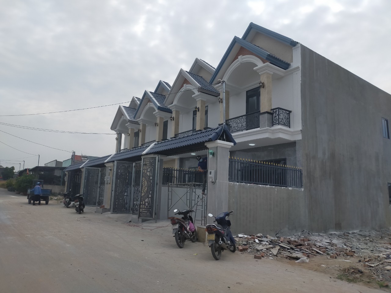 chinh chu mo ban 4 can lien ke